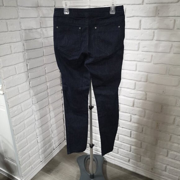 Liquid X Ladies Size 11 Dark wash Straight Slimmer Leg Blue Jeans - Picture 2 of 11